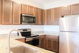3221 Redhawk St in Coralville, IA - Building Photo - Building Photo