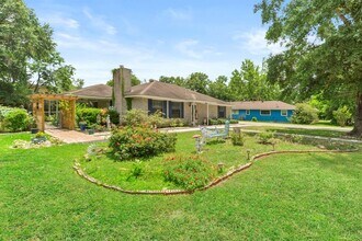 405 Texas St in Tomball, TX - Building Photo - Building Photo