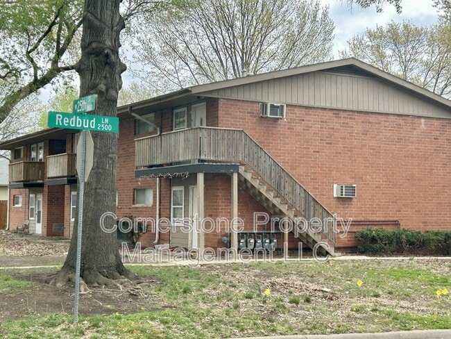 property at 2506 Redbud Ln