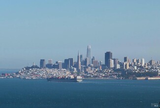 31 Redding Ct in Tiburon, CA - Building Photo - Building Photo