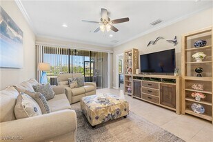 9441 Benvenuto Ct in Naples, FL - Building Photo