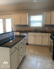 2303 SW Worthington Ave in Bentonville, AR - Building Photo - Building Photo