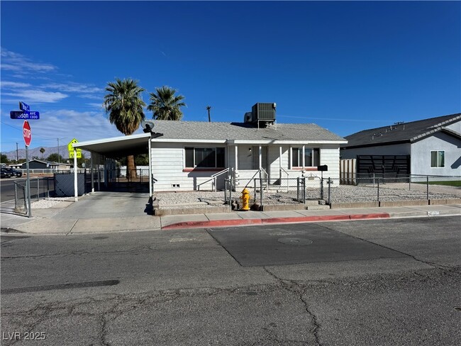 1300 E Nelson Ave in North Las Vegas, NV - Building Photo - Building Photo
