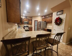 12616 N 39th St in Phoenix, AZ - Foto de edificio - Building Photo