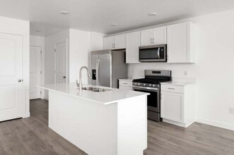 4064 W Corn Patch Ave in Lehi, UT - Building Photo - Building Photo