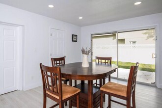 1 Strathaven Rd in Winter Park, FL - Building Photo - Building Photo