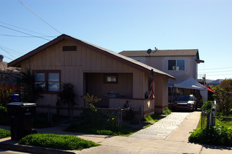 2485 Jefferson St in San Diego, CA - Building Photo - Building Photo