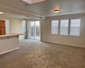 2340 Shining Star Way in Redding, CA - Building Photo - Building Photo