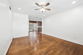 9151 Boundbrook Ave in Dallas, TX - Building Photo - Building Photo