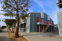 Creekside Apartments in Taft, CA - Building Photo - Building Photo