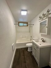 2325 Home in Klamath Falls, OR - Building Photo - Building Photo