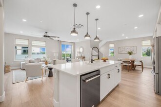 6823 Vector Ct in San Jose, CA - Building Photo - Building Photo