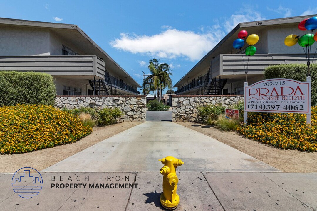 709-15 Northgate Ln. in Anaheim, CA - Foto de edificio