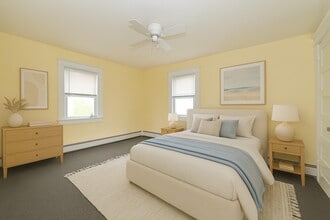 177 Lincoln Ave in Mineola, NY - Foto de edificio - Building Photo