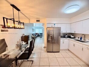 5315 Hollywood Blvd in Hollywood, FL - Building Photo - Building Photo