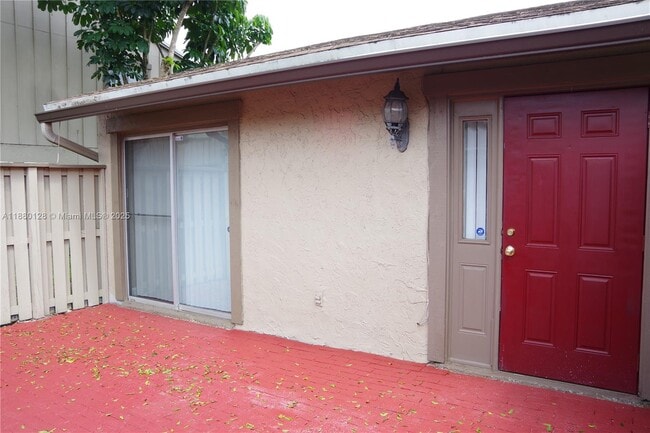 2113 NW 59th Terrace in Lauderhill, FL - Building Photo - Building Photo