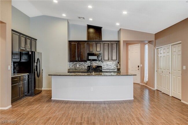 2104 LeatherBridge Ct