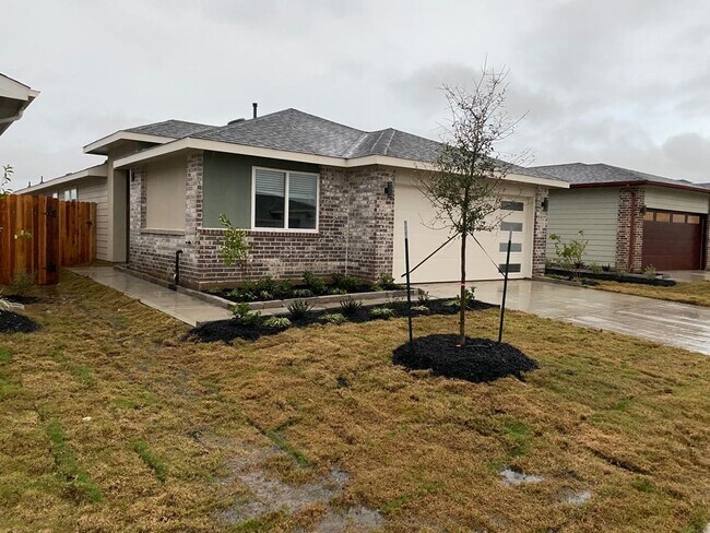 2824 Gunnersbury Dr in Houston, TX - Building Photo - Building Photo