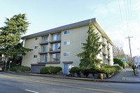 Stonebridge Apartments in Seattle, WA - Building Photo - Building Photo