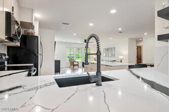 173 7th St in Bonita Springs, FL - Building Photo - Building Photo