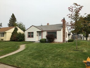 5304 N Elgin St in Spokane, WA - Building Photo - Building Photo