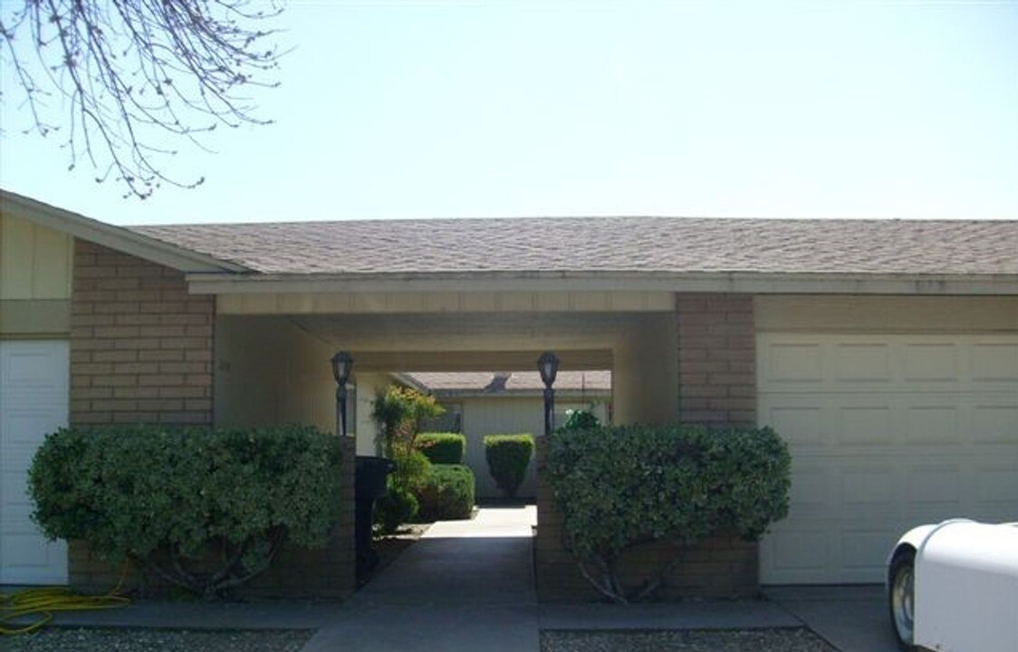 2024 E Orangeburg Ave in Modesto, CA - Building Photo