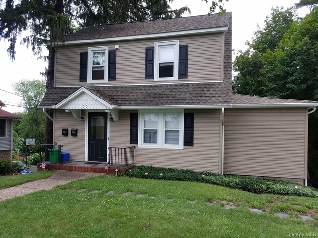 50 Mountain View Ave in Pearl River, NY - Building Photo - Building Photo