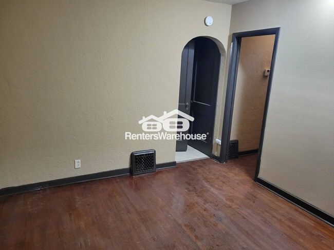 403 N Dewey St in Fairmont, MN - Building Photo - Building Photo