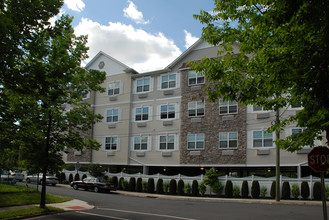 Riverside Apartments in Wallington, NJ - Building Photo - Building Photo