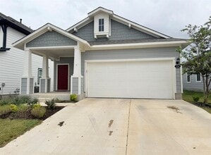 204 Tillage Rd in Elgin, TX - Building Photo - Building Photo