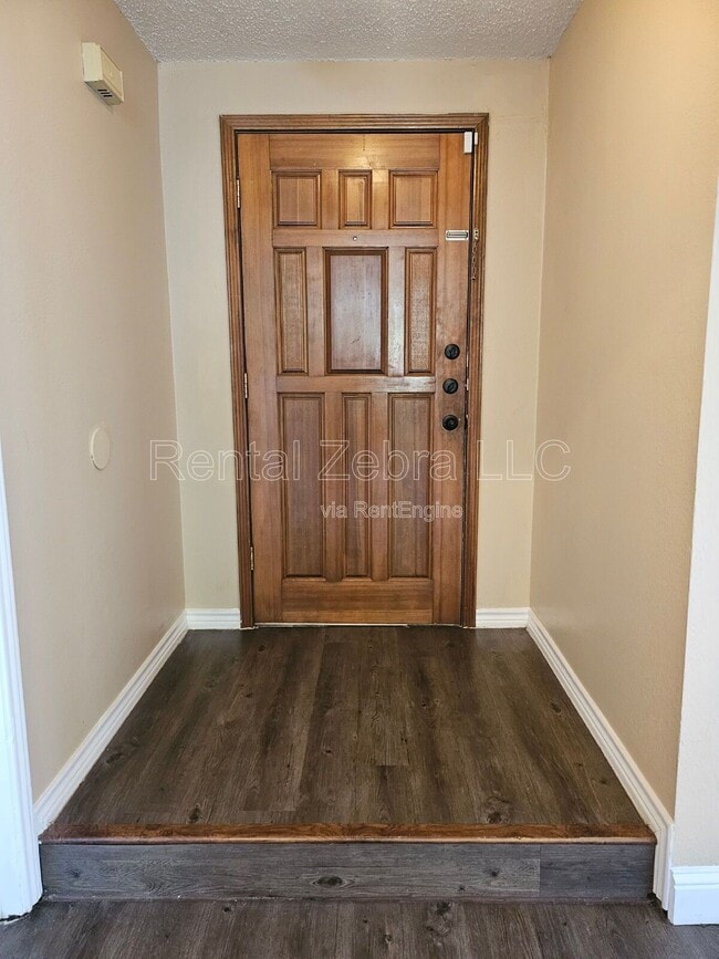 1405 Paintbrush St in Mesquite, TX - Building Photo - Building Photo