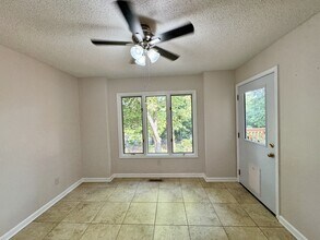 116 Agoli Way in Loudon, TN - Building Photo - Building Photo