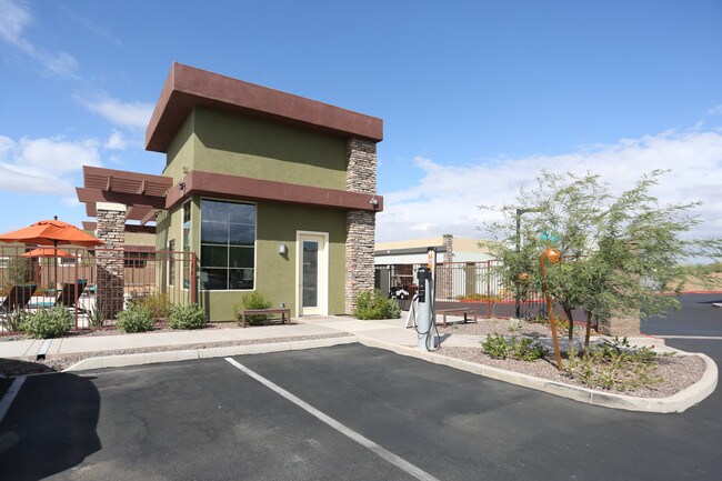 Avilla Deer Valley in Phoenix, AZ - Foto de edificio - Building Photo