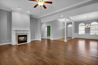 255 Saddle Brook Dr in Richmond Hill, GA - Building Photo - Building Photo