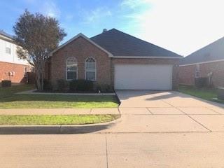 1940 Caddo Springs Dr in Justin, TX - Building Photo