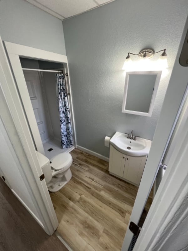 933 White St in Dubuque, IA - Building Photo - Building Photo