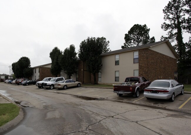 Washington Meadow Apartments in Conway, AR - Building Photo - Building Photo