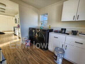 4915 Weiden Rd in Waterloo, IA - Building Photo - Building Photo