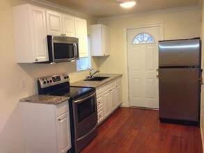 222-226 Hemlock Ave in Redwood City, CA - Foto de edificio - Interior Photo