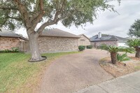 6330 Penny Ln in Corpus Christi, TX - Building Photo - Building Photo