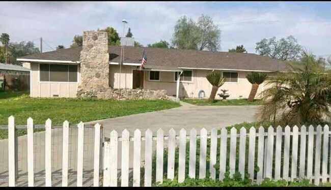 property at 105 S Bollinger Rd