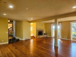 2780 Bunker Hill Rd S in Salem, OR - Foto de edificio - Building Photo