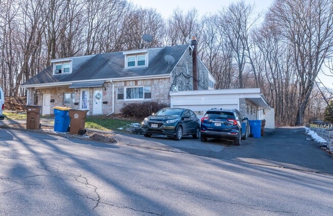 177 Marys Ave in Kingston, NY - Building Photo - Building Photo