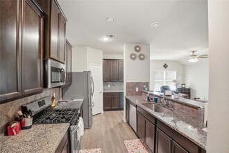 1317 Clear Cedar Ct in Conroe, TX - Building Photo - Building Photo