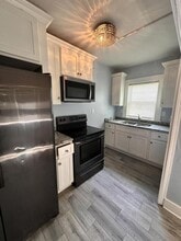 4214 Southern Pkwy in Louisville, KY - Building Photo - Building Photo