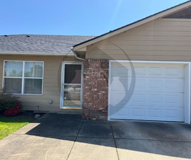 property at 840-844 Shaff Rd SE