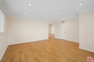 6558 Neddy Ave in Los Angeles, CA - Building Photo - Building Photo