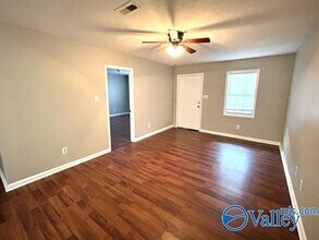 2917 Wimberly Dr SW-Unit -B in Decatur, AL - Building Photo - Building Photo