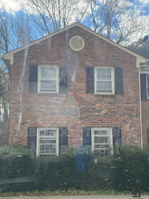 414 Olde Greenwich Cir in Fredericksburg, VA - Building Photo - Building Photo