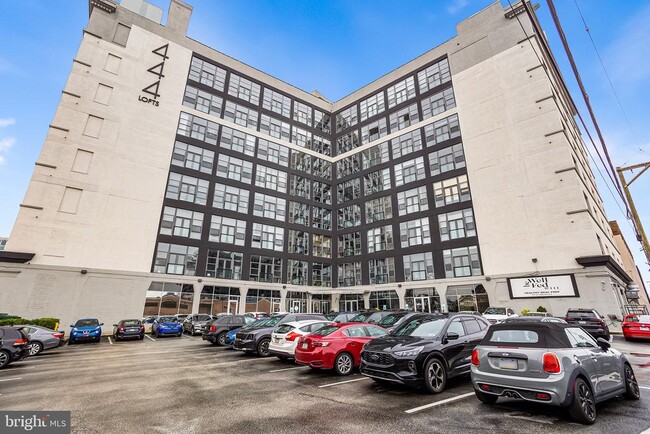 property at 444 N 4th St
